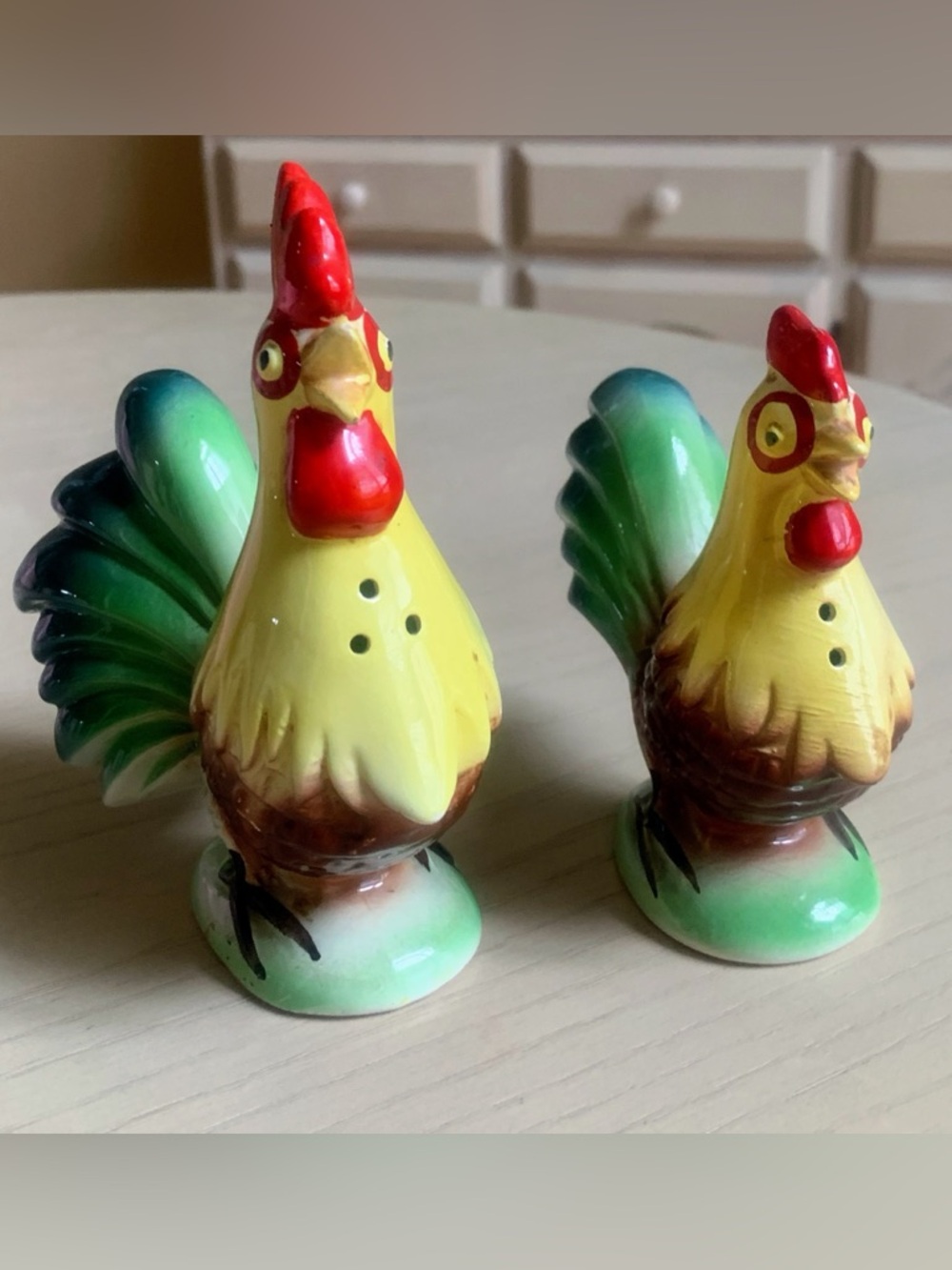 Vintage Rooster & Hen Ceramic Salt & Pepper Shakers